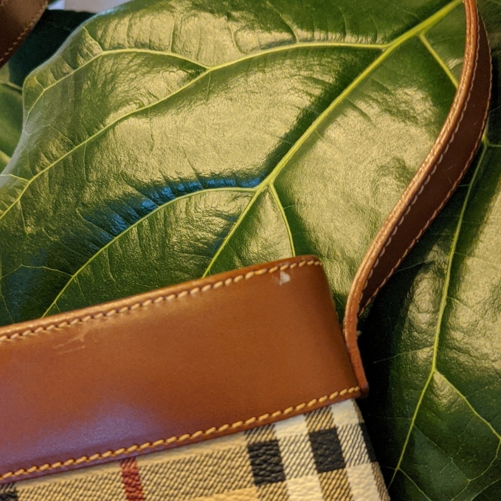 Burberry London leather trimmed Haymarket hobo - Picture 7 of 8